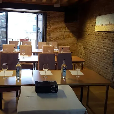 Plaza Mayor De Pensión Alaejos