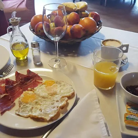 Plaza Mayor De ゲストハウス