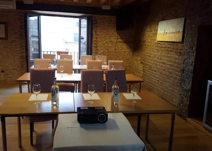 Plaza Mayor De Gasthuis Alaejos